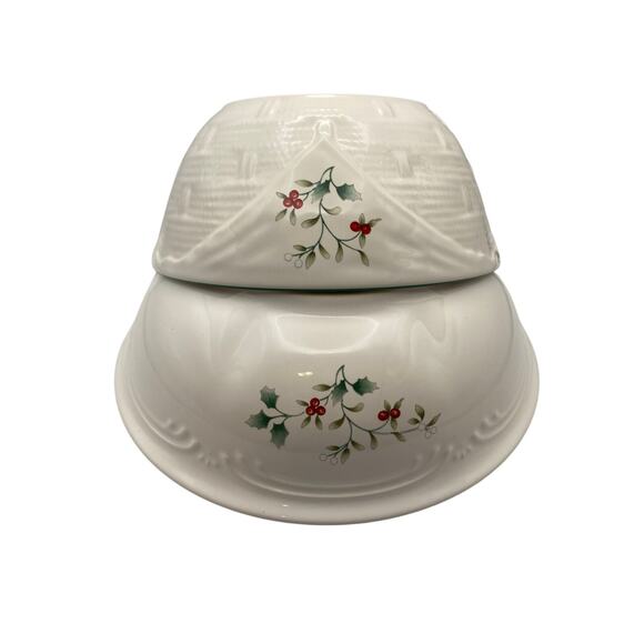 Pfaltzgraff Winterberry Serving Bowls 1QT Basket Weave and 1 Traditional Design - Picture 1 of 10